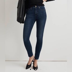 Madewell 10” High Rise Skinny Jeans size 26 dark wash